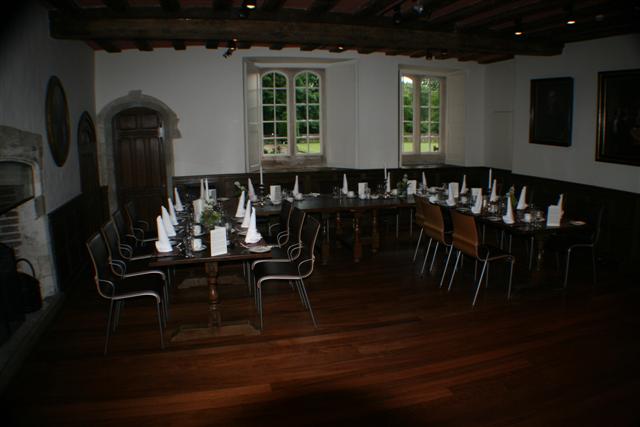 618x404 pixels (35K)